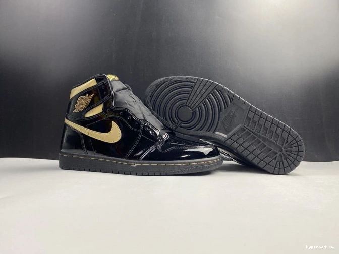 METALLIC (2020) GOLD HIGH 1 BLACK 555088-032 AIR JORDAN RETRO 0812